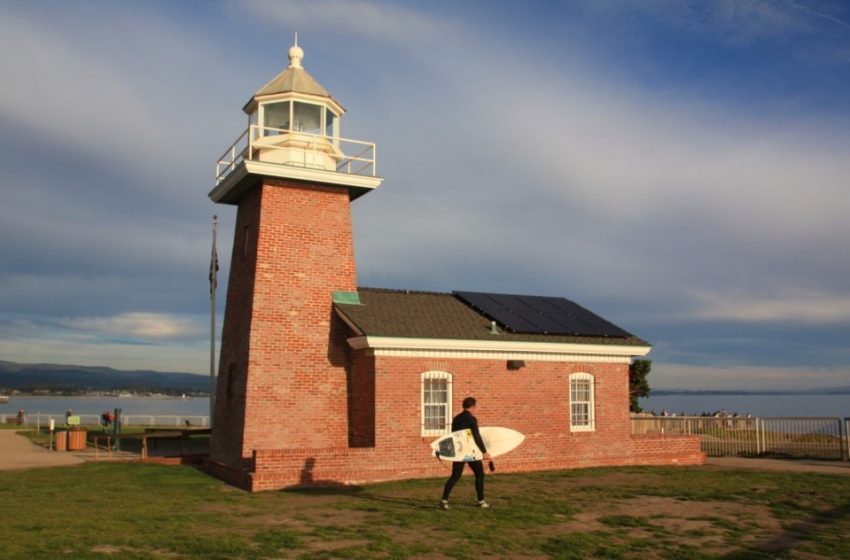 Ultimate Guide; The Santa Cruz Surfing Museum