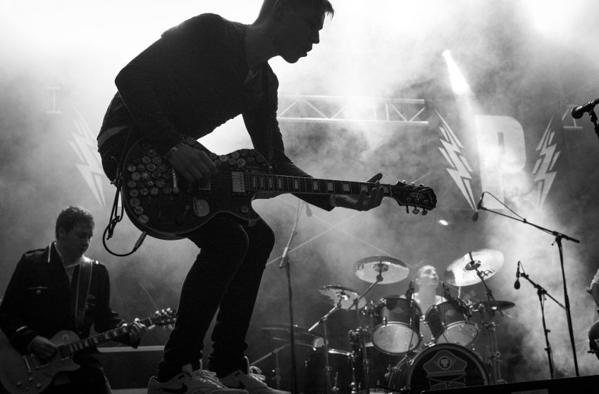 The best bars to enjoy live music in Santa Cruz